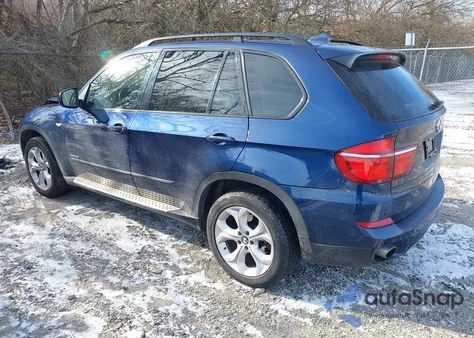 2013 BMW X5 xDrive35I/xDrive35I Premium/xDrive35I Sport Activity z USA, uszkodzony, nr VIN 5UXZV4C55D0E03258